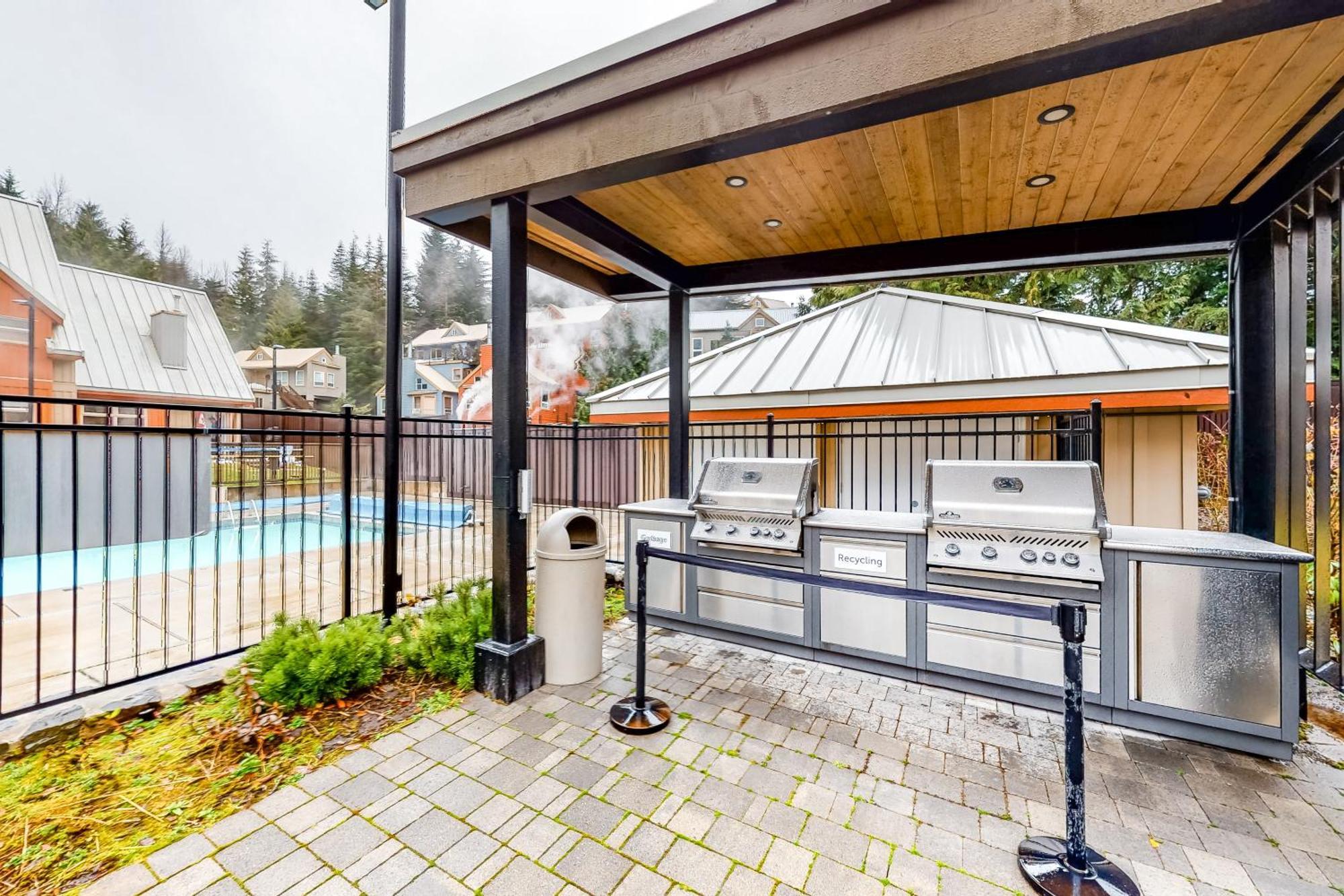 Lake Placid Lodge Whistler Exterior foto